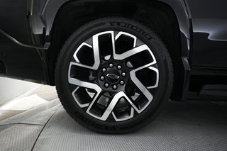 2024 Chevrolet Silverado EV — photo 11 of 16