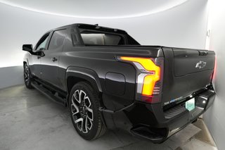 2024 Chevrolet Silverado EV — photo 2 of 16