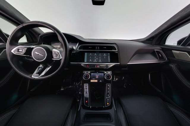 2024 Jaguar I-Pace — photo 21 of 24