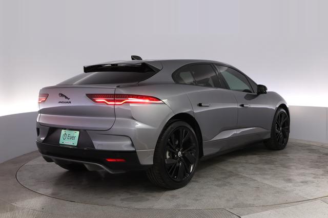 2024 Jaguar I-Pace — photo 2 of 24