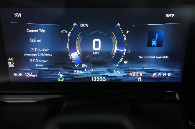 2024 Chevrolet Silverado EV — photo 5 of 15