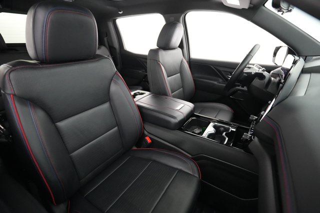 2024 Chevrolet Silverado EV — photo 12 of 15