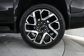 2024 Chevrolet Silverado EV — photo 11 of 15