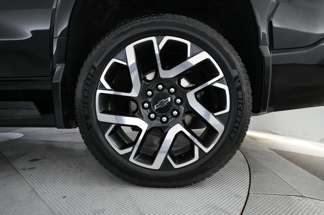2024 Chevrolet Silverado EV — photo 11 of 15