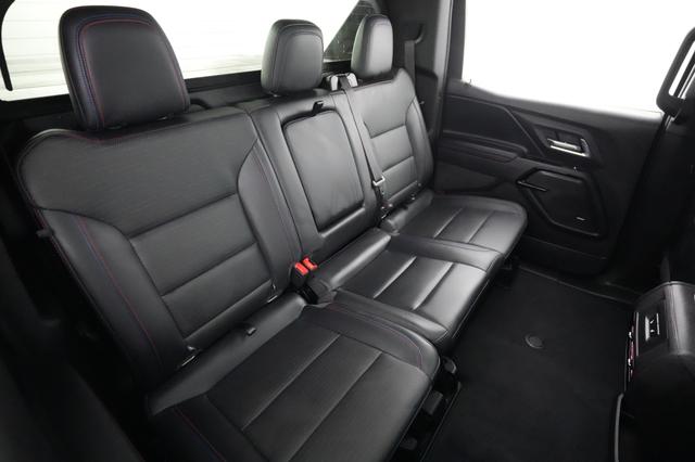 2024 Chevrolet Silverado EV — photo 4 of 15
