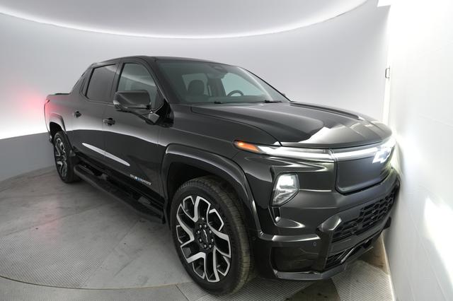 2024 Chevrolet Silverado EV — VIN 1GC40ZEL4RU302437
