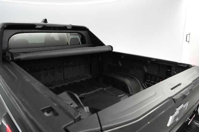 2024 Chevrolet Silverado EV — photo 6 of 15