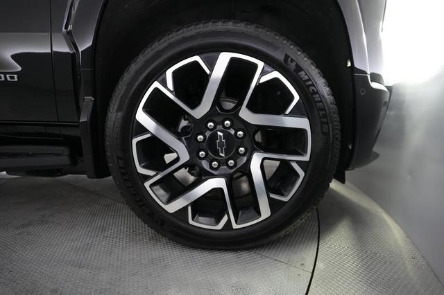2024 Chevrolet Silverado EV — photo 7 of 15