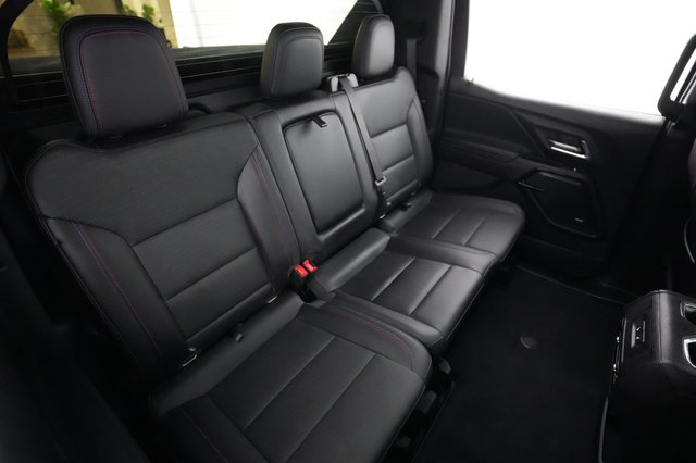 2024 Chevrolet Silverado EV — photo 4 of 15