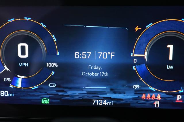 2024 Chevrolet Silverado EV — photo 5 of 15