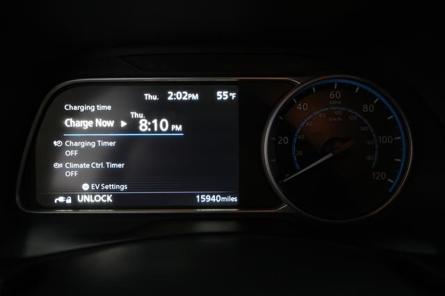 2024 Nissan LEAF — photo 5 of 20
