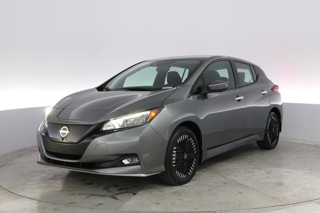 2024 Nissan LEAF — VIN 1N4CZ1CV9RC554106