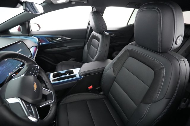 2024 Chevrolet Equinox EV — photo 3 of 21