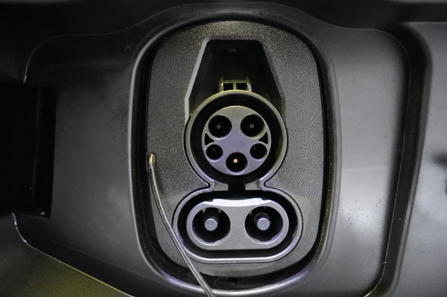 2024 Chevrolet Equinox EV — photo 8 of 21