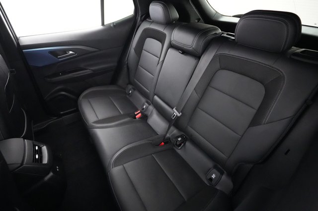 2024 Chevrolet Equinox EV — photo 19 of 21