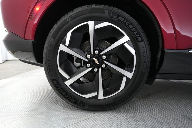 2024 Chevrolet Equinox EV — photo 15 of 21