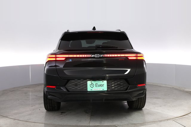 2024 Chevrolet Equinox EV — photo 12 of 20