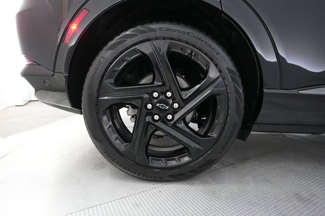 2024 Chevrolet Equinox EV — photo 15 of 20