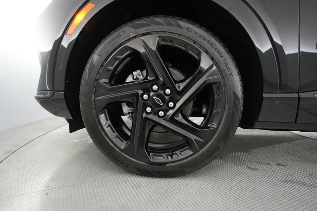2024 Chevrolet Equinox EV — photo 7 of 20
