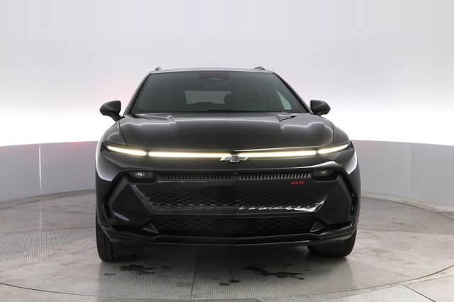 2024 Chevrolet Equinox EV — photo 9 of 20
