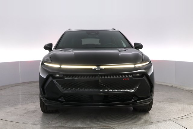 2024 Chevrolet Equinox EV — photo 9 of 20