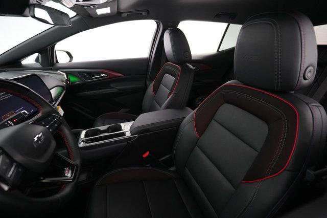 2024 Chevrolet Equinox EV — photo 3 of 20