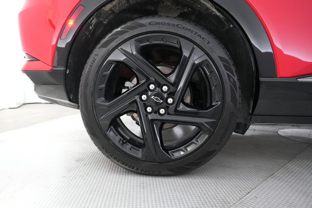 2024 Chevrolet Equinox EV — photo 15 of 20