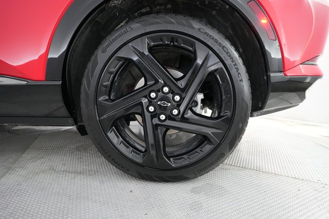 2024 Chevrolet Equinox EV — photo 17 of 20