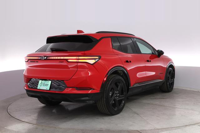 2024 Chevrolet Equinox EV — photo 2 of 20