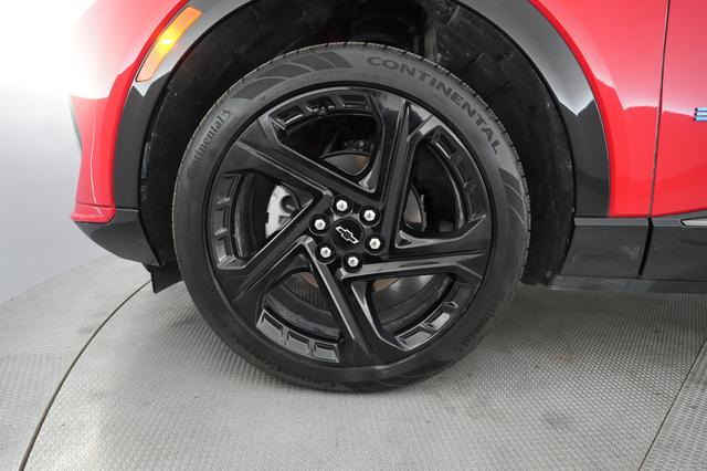 2024 Chevrolet Equinox EV — photo 7 of 20