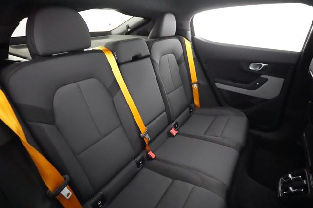2023 Polestar 2 — photo 4 of 21