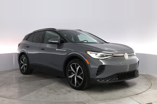 2023 Volkswagen ID.4 — photo 10 of 20