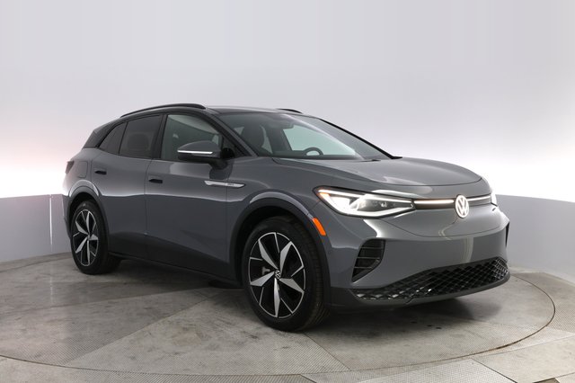 2023 Volkswagen ID.4 — photo 10 of 20