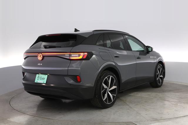 2023 Volkswagen ID.4 — photo 2 of 20