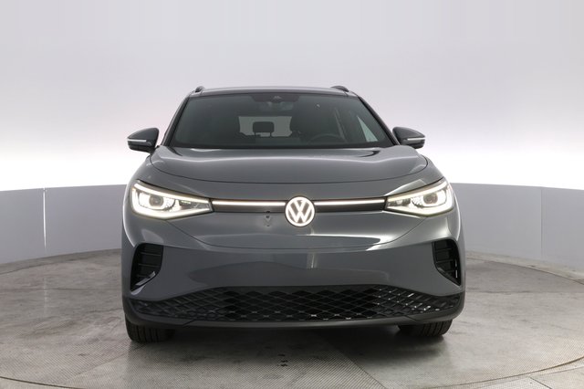 2023 Volkswagen ID.4 — photo 9 of 20