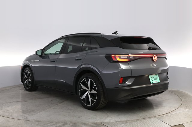 2023 Volkswagen ID.4 — photo 13 of 20