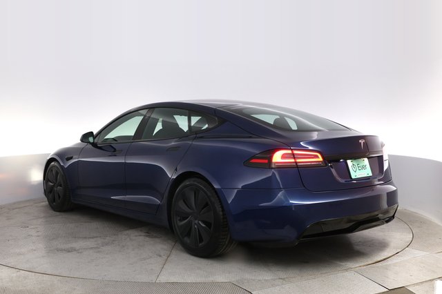 2022 Tesla Model S — photo 13 of 23