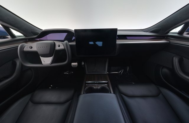 2022 Tesla Model S — photo 21 of 23