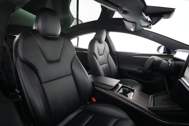 2022 Tesla Model S — photo 18 of 23