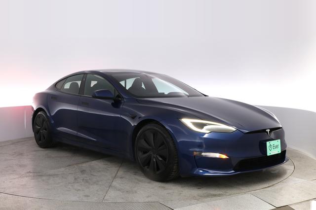 2022 Tesla Model S — photo 10 of 23