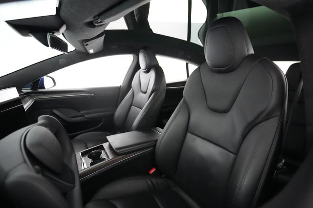 2022 Tesla Model S — photo 3 of 23