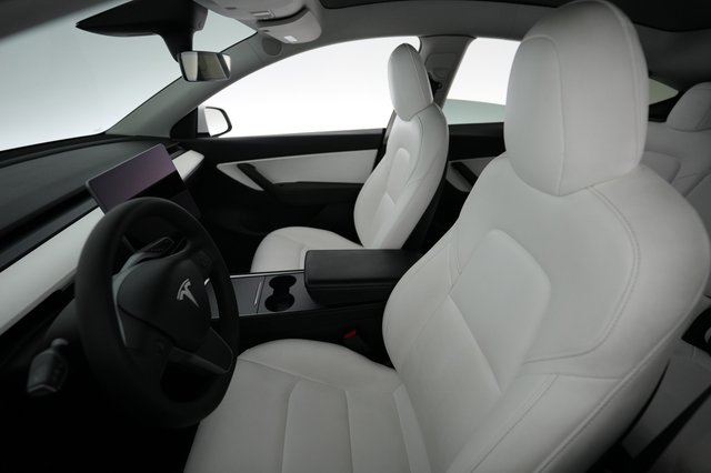 2022 Tesla Model Y — photo 3 of 21