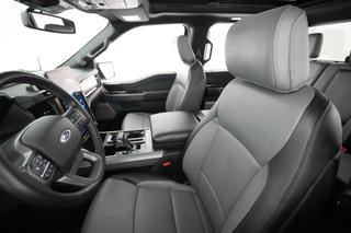 2023 Ford F-150 Lightning — photo 3 of 15
