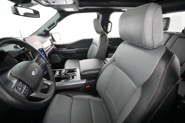 2023 Ford F-150 Lightning — photo 3 of 15