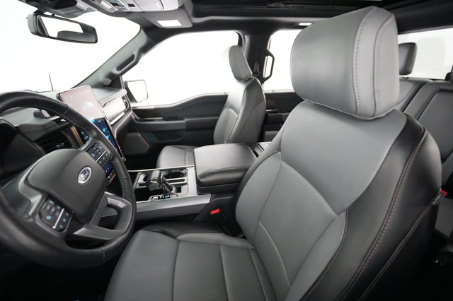 2023 Ford F-150 Lightning — photo 3 of 15