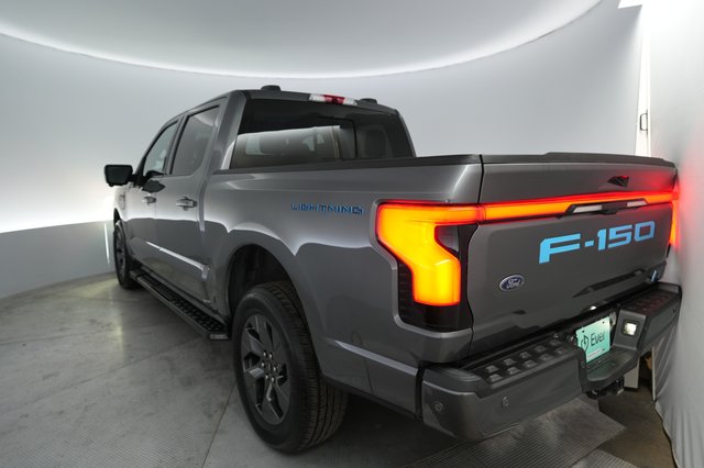 2023 Ford F-150 Lightning — photo 2 of 15