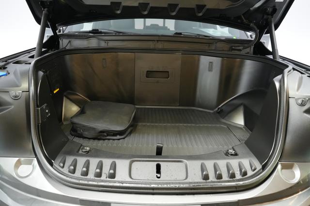 2023 Ford F-150 Lightning — photo 6 of 15