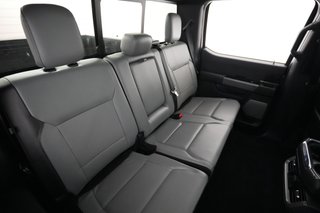 2023 Ford F-150 Lightning — photo 4 of 15