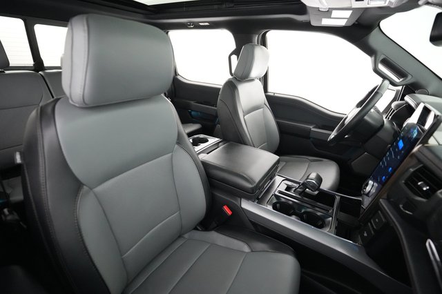 2023 Ford F-150 Lightning — photo 12 of 15