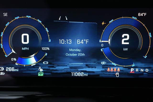 2024 Chevrolet Silverado EV — photo 5 of 16